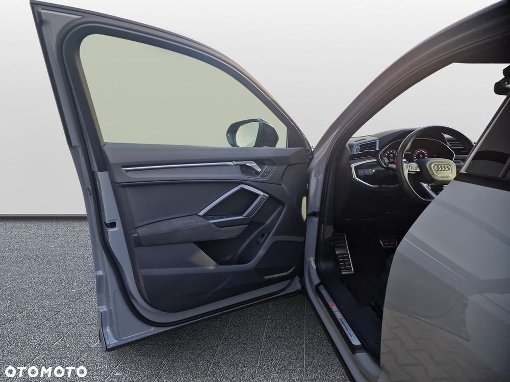 Audi RS Q3 Sportback - 10