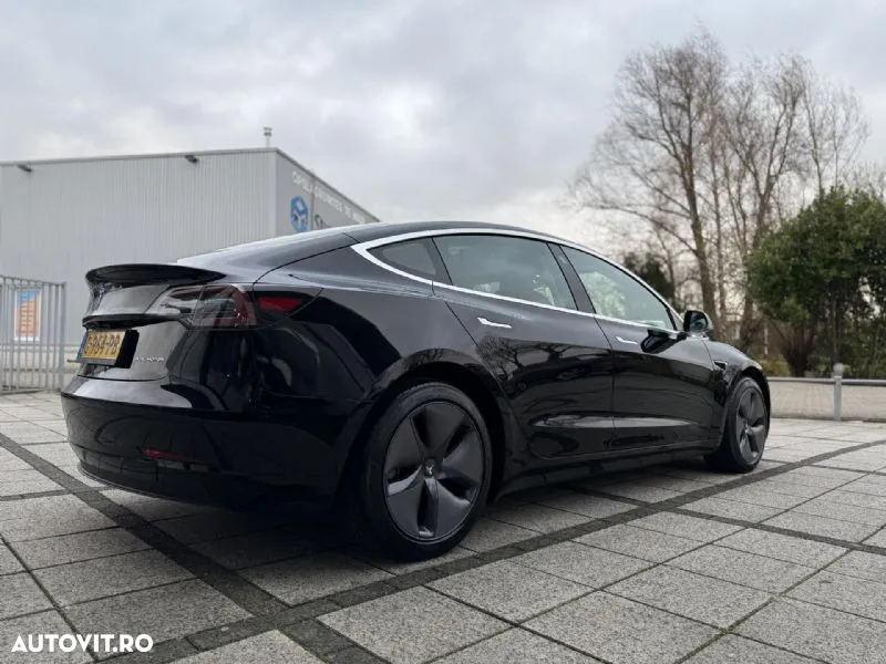 Tesla Model 3 Langstreckenbatterie Allradantrieb Dual Motor Performance - 6