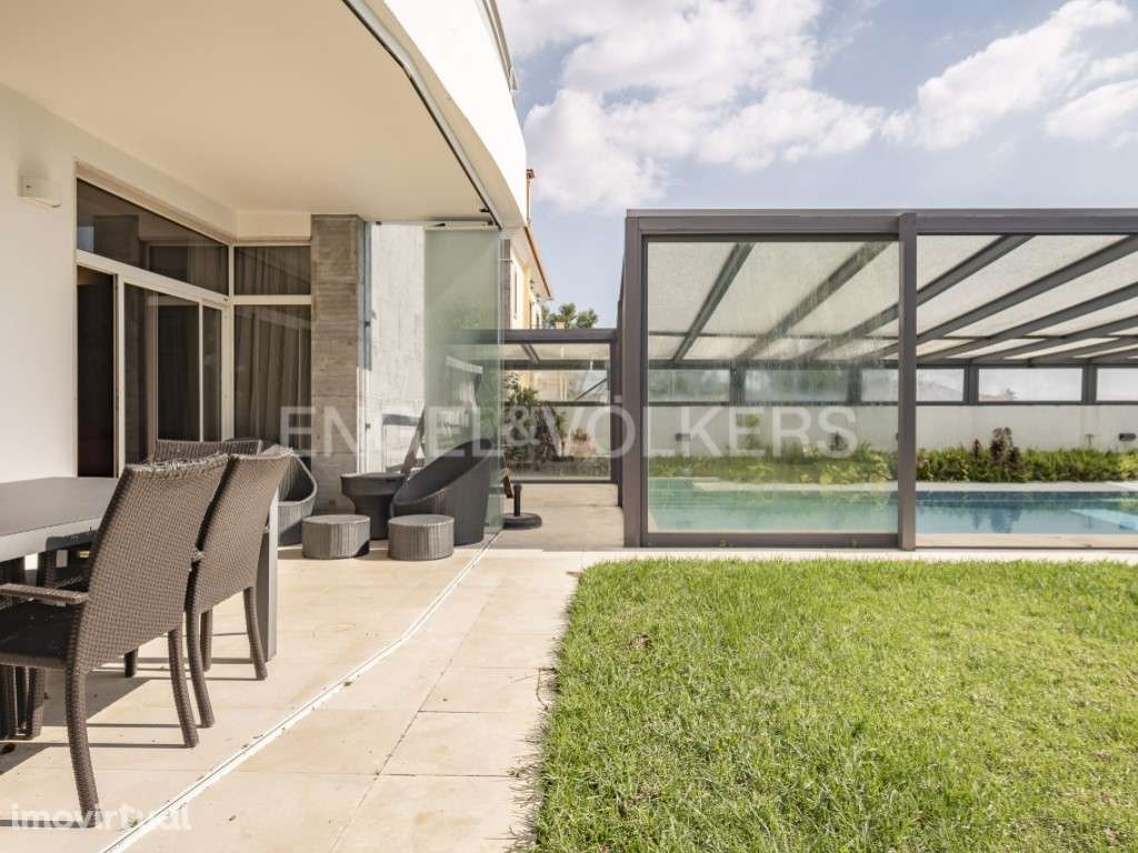 Moradia com Piscina e Vista Mar na Serra de Carnaxide - Grande imagem: 3/45