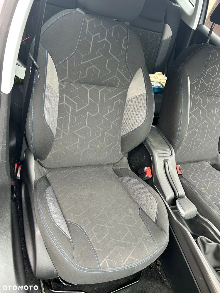 Peugeot 2008 1.2 Pure Tech Style - 13