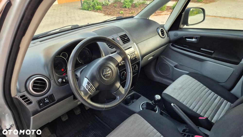 Suzuki SX4 1.6 VVT 4x4 Club - 5