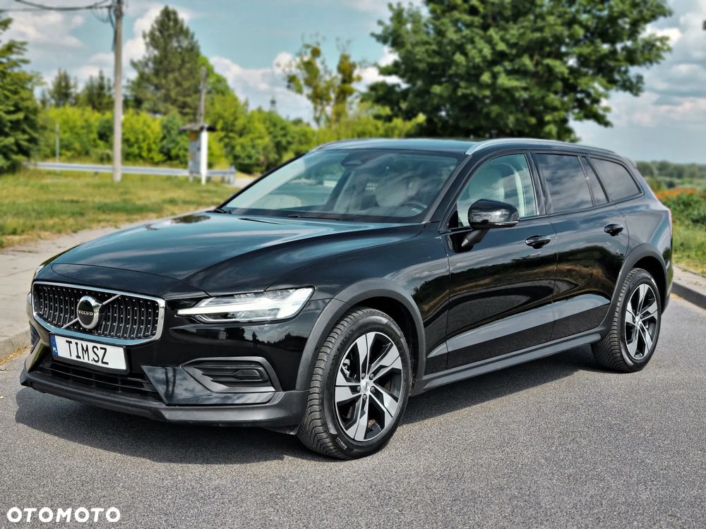 Volvo V60 Cross Country B4 D AWD Ultimate - 11