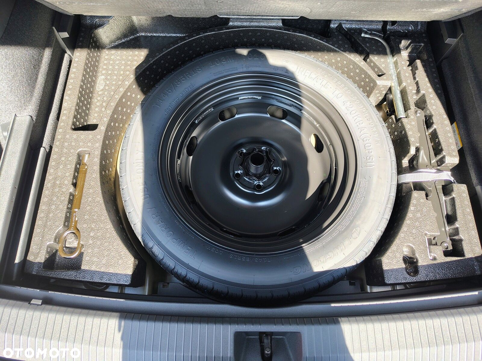 Volkswagen Tiguan - 9