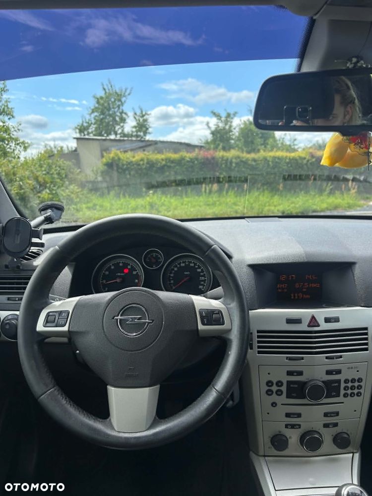 Opel Astra 1.6 - 9