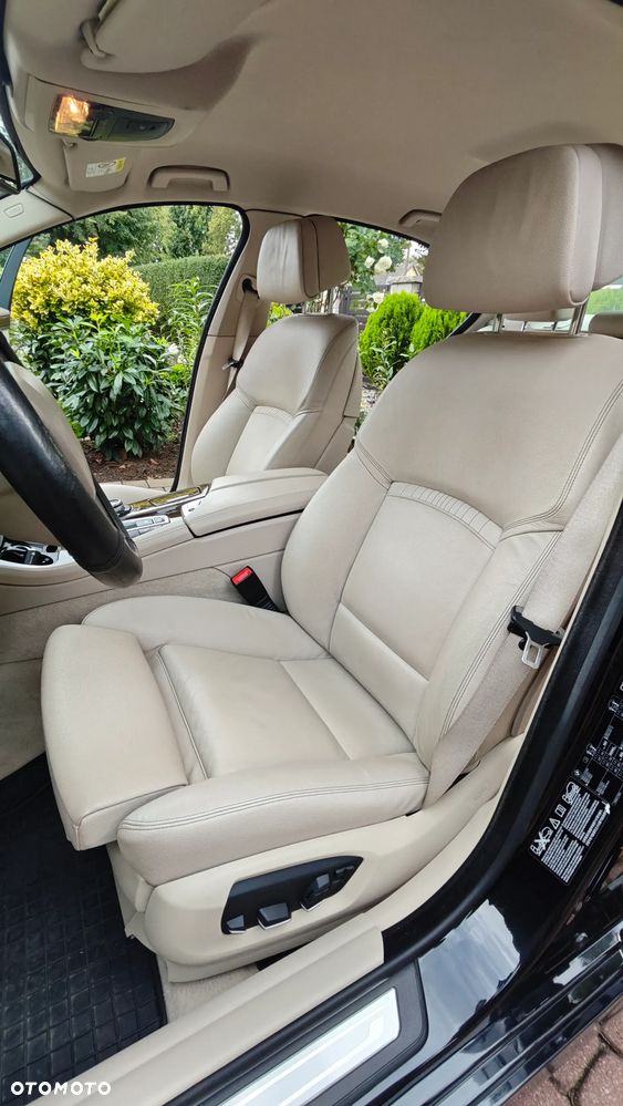 BMW Seria 5 525d xDrive Modern Line - 14