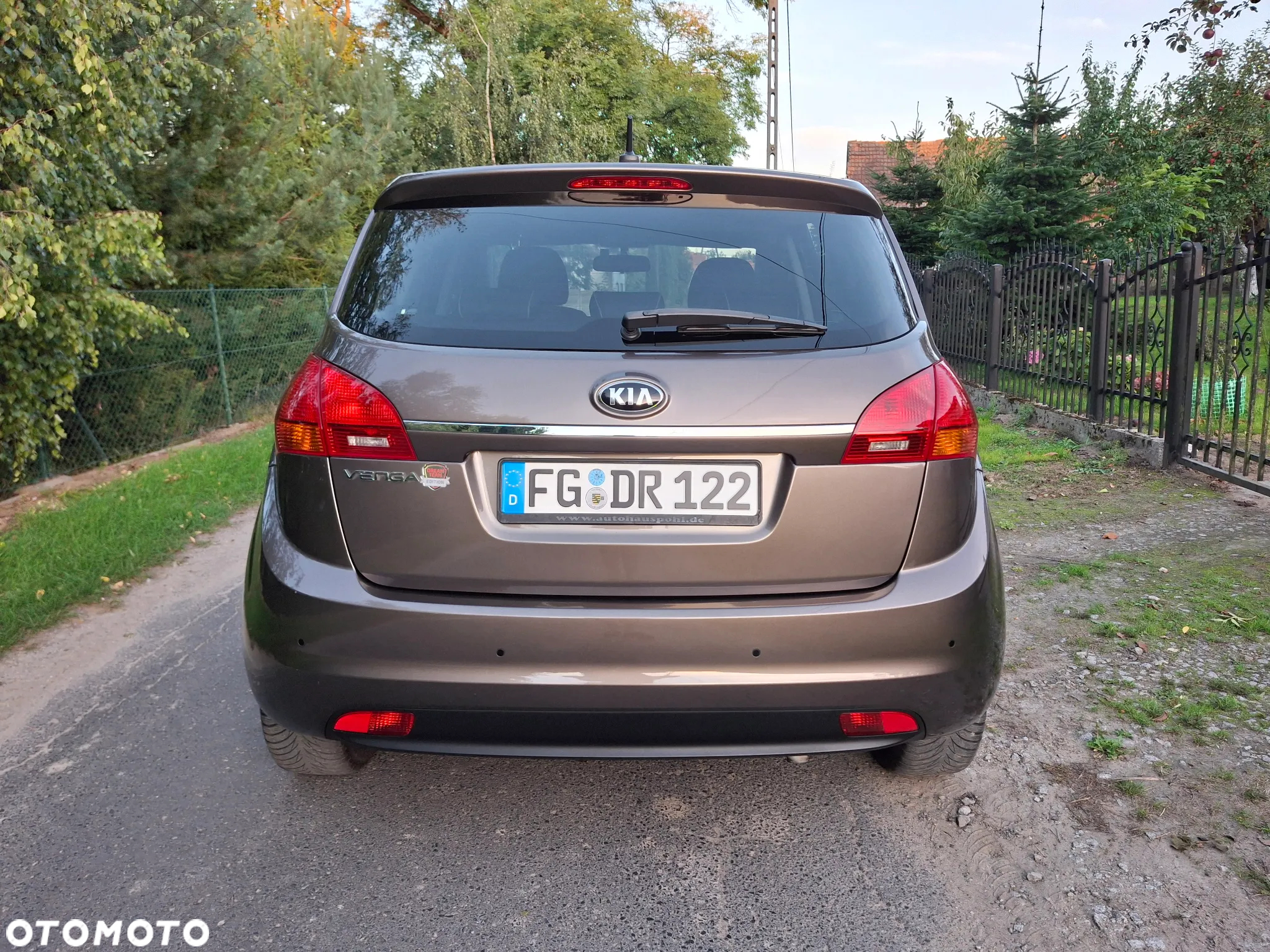 Kia Venga 1.4 CVVT Fifa World Cup Edition - 3