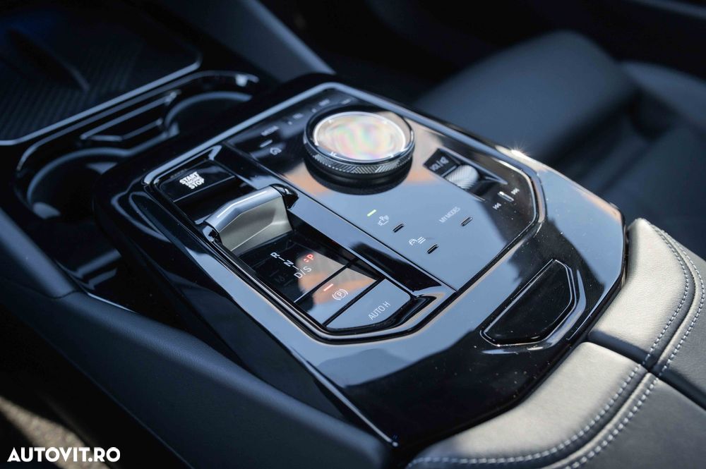 BMW Seria 5 520d xDrive Aut. - 36