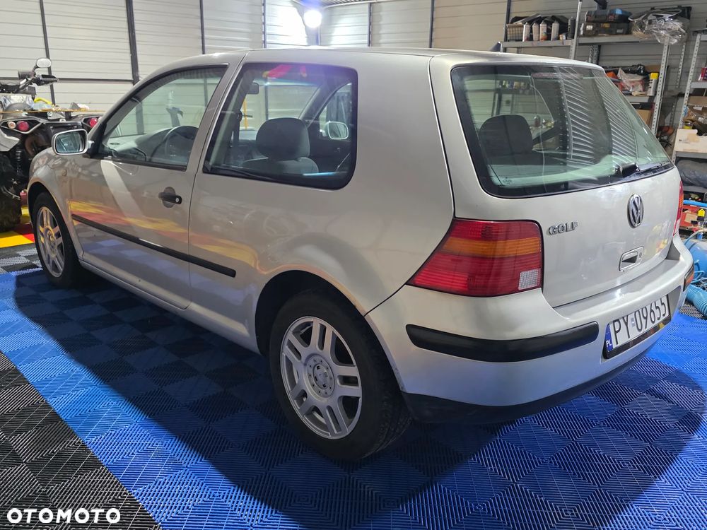 Volkswagen Golf IV 1.4 Trendline - 2