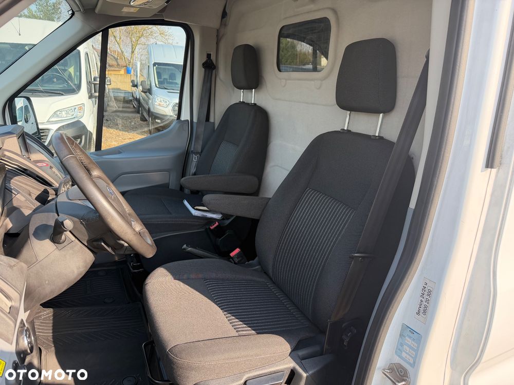 Ford Transit - 18