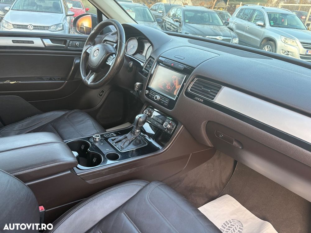 Volkswagen Touareg - 7