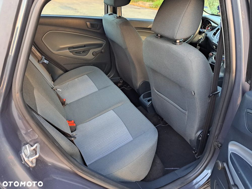 Ford Fiesta - 22