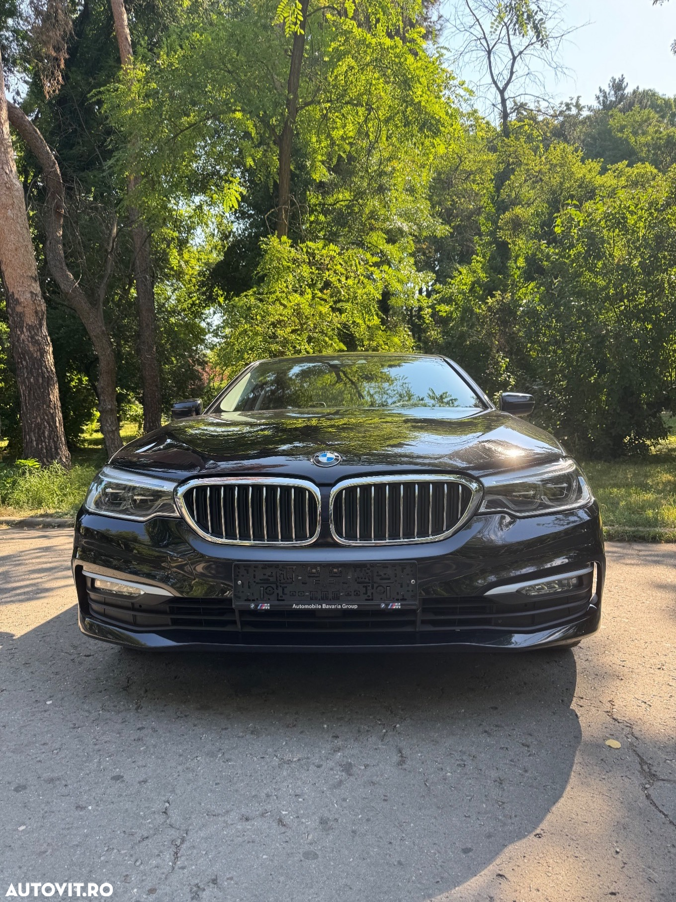 BMW Seria 5 520d Aut. Sport Line - 2