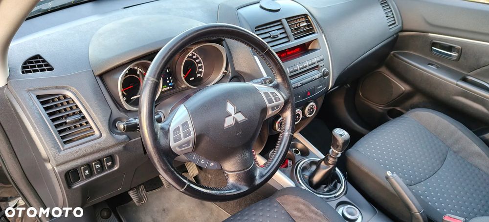 Mitsubishi ASX - 14