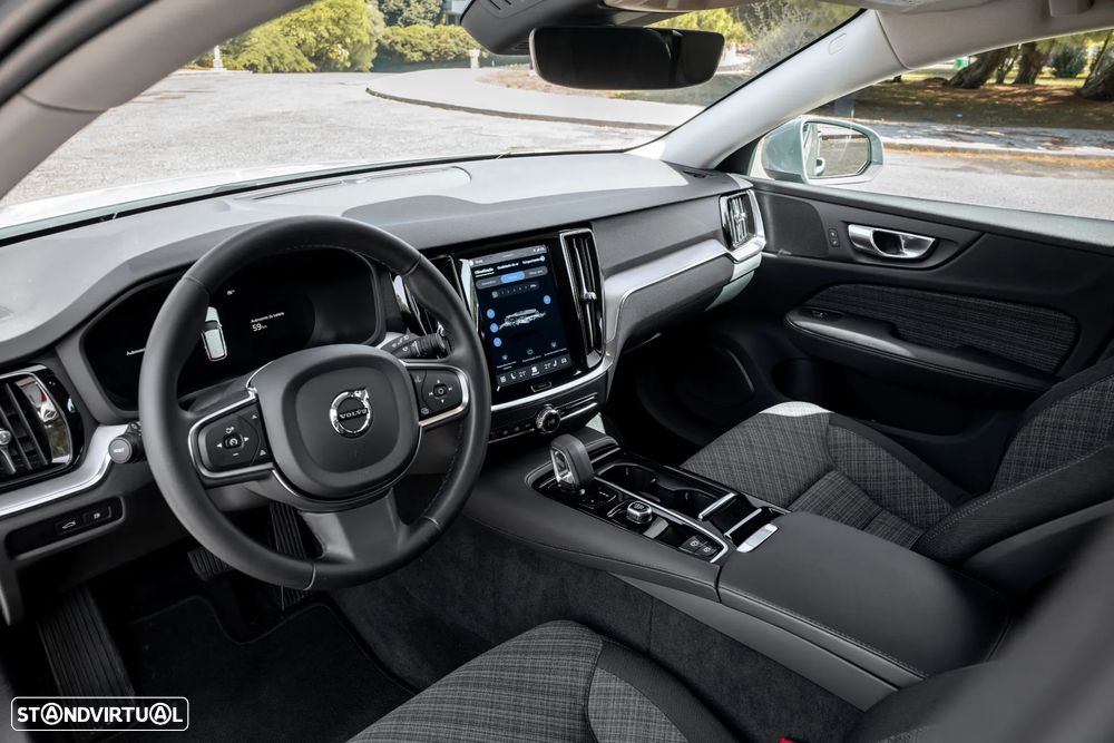 Volvo V60 2.0 T6 AWD TE Core - 14