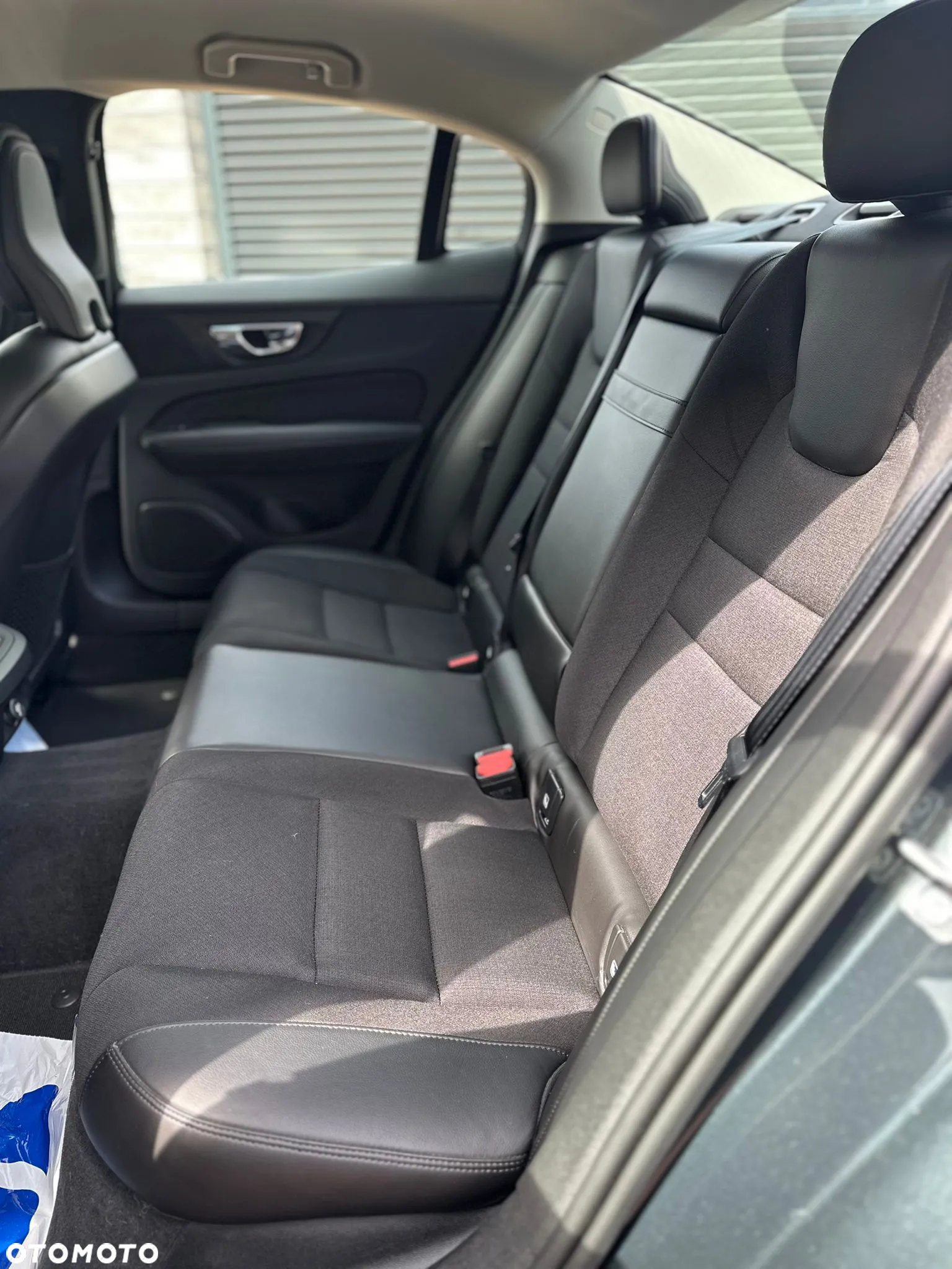 Volvo S60 T4 Drive-E Dynamic Edition (Momentum) - 10