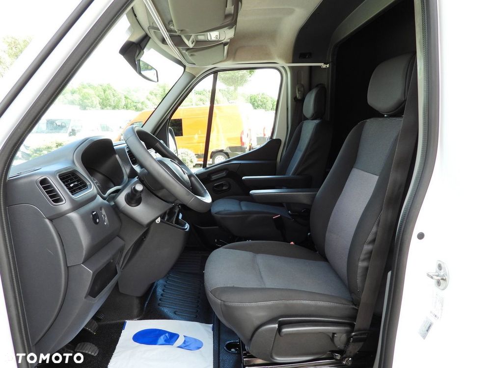 Renault MASTER PLANDEKA 10 PALET TEMPOMAT LEDY PNEUMATYKA KLIMATYZACJA  165KM - 27