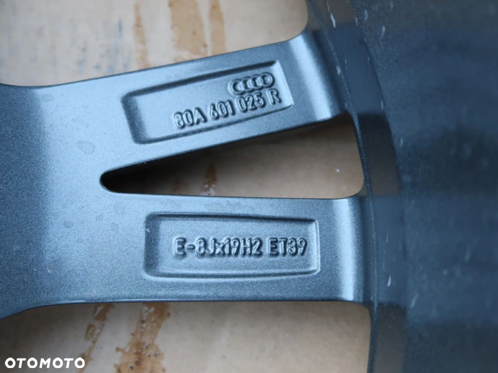 C67 Felga Aluminiowa Audi Q5 80A601025R 19'' NOWA - 4