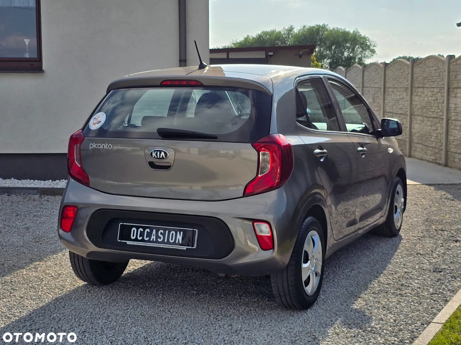 Kia Picanto - 3