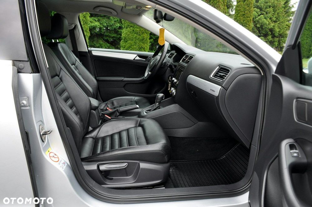Volkswagen Jetta 1.4 Hybrid DSG Highline - 17