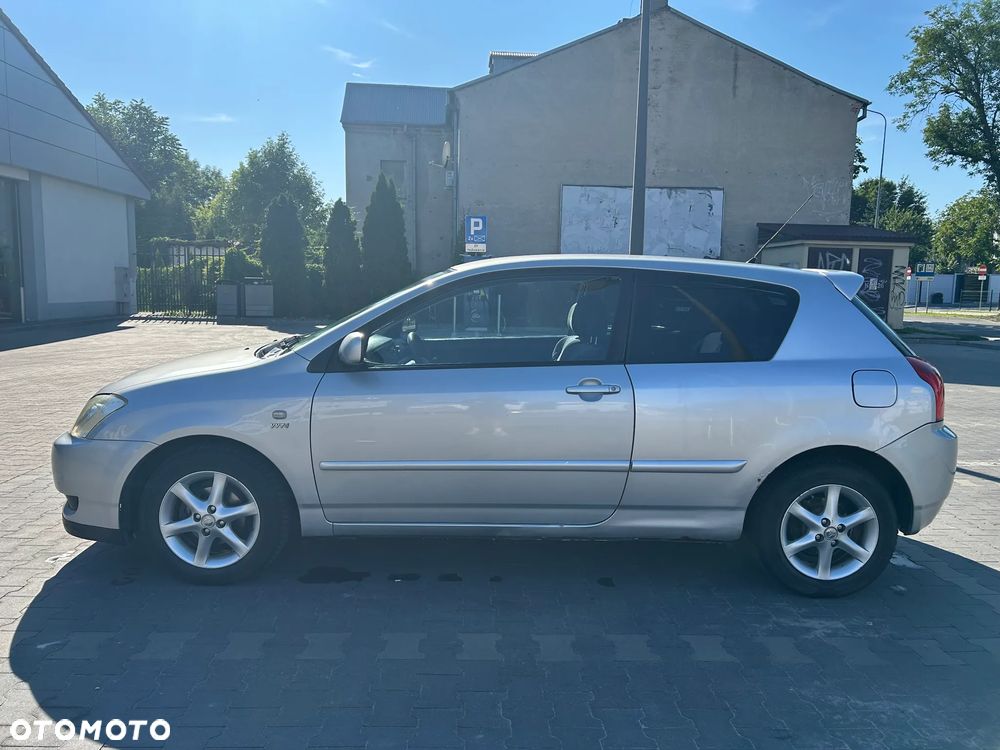 Toyota Corolla 1.6 VVT-i Sol - 4
