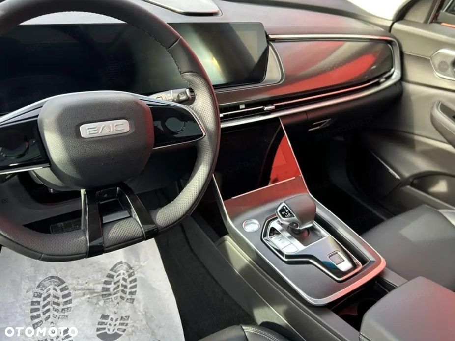 BAIC 7 1.5T Luxury DCT - 6