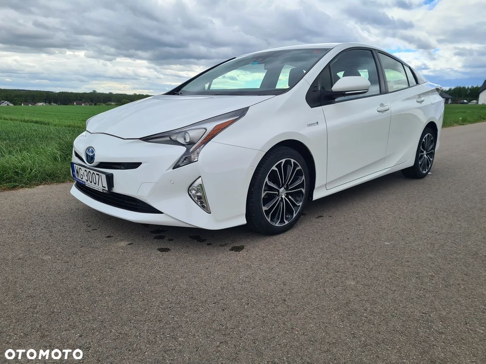 Toyota Prius Hybrid Executive - 14