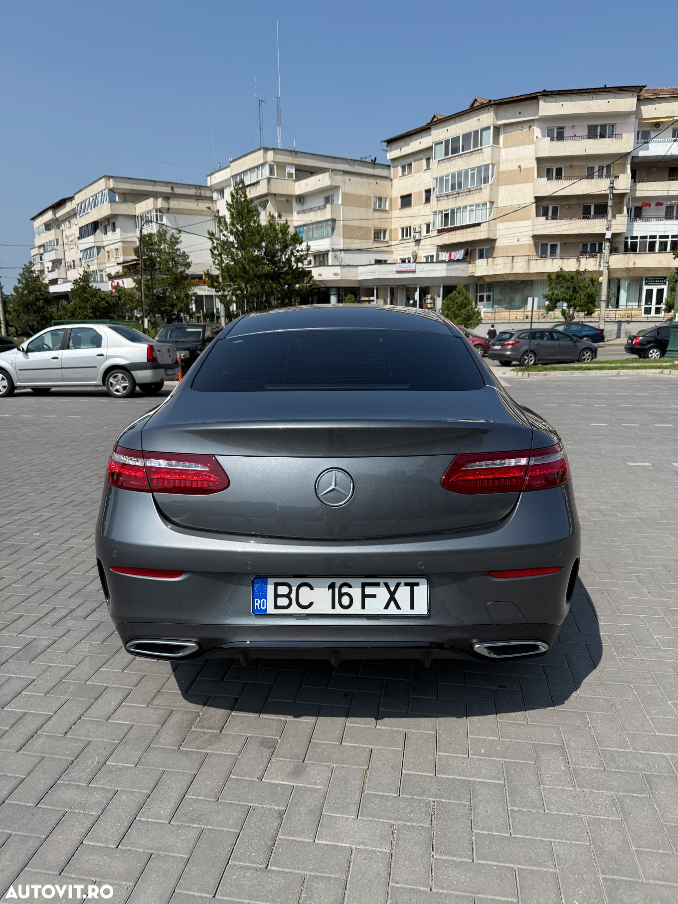 Mercedes-Benz E 350 d 4MATIC Cabrio - 4