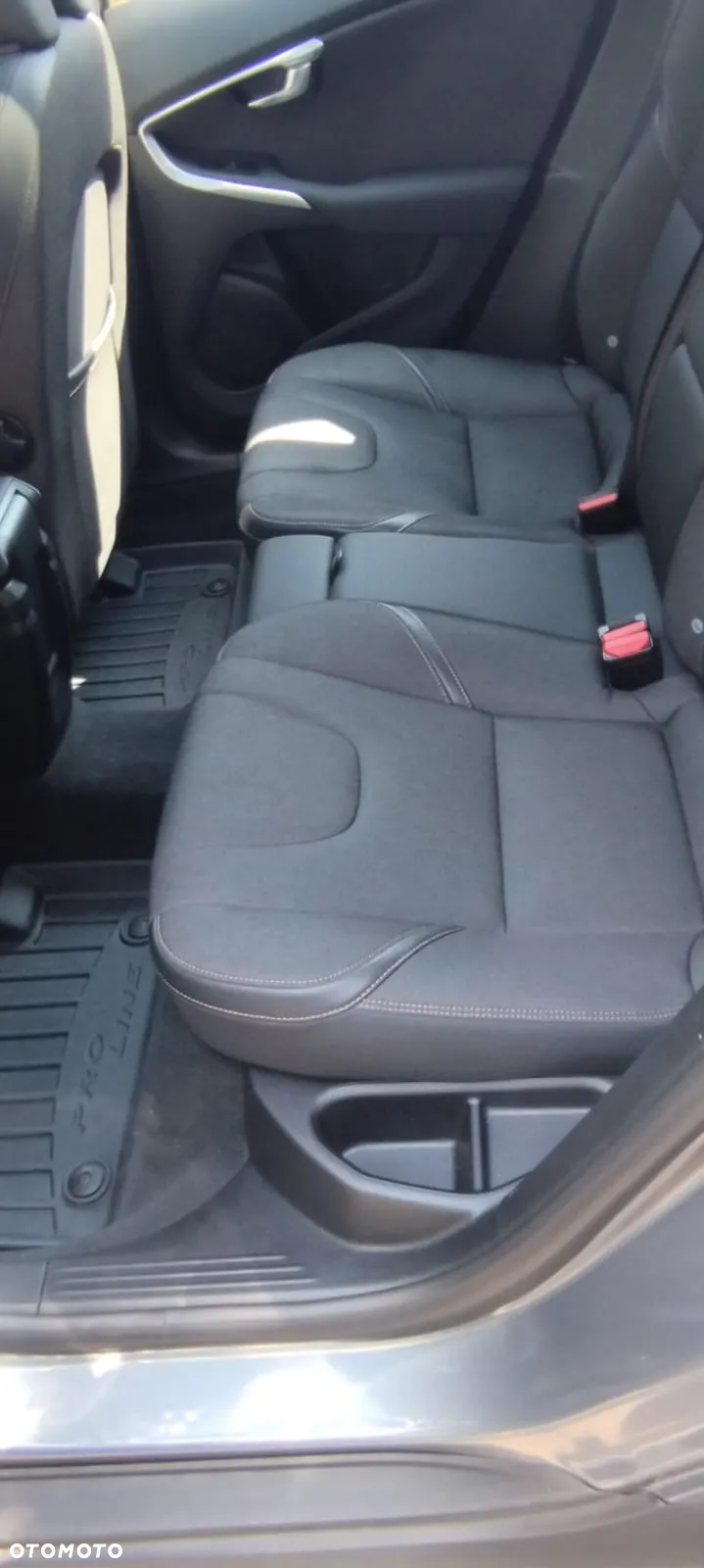 Volvo V40 Cross Country D2 Base - 19