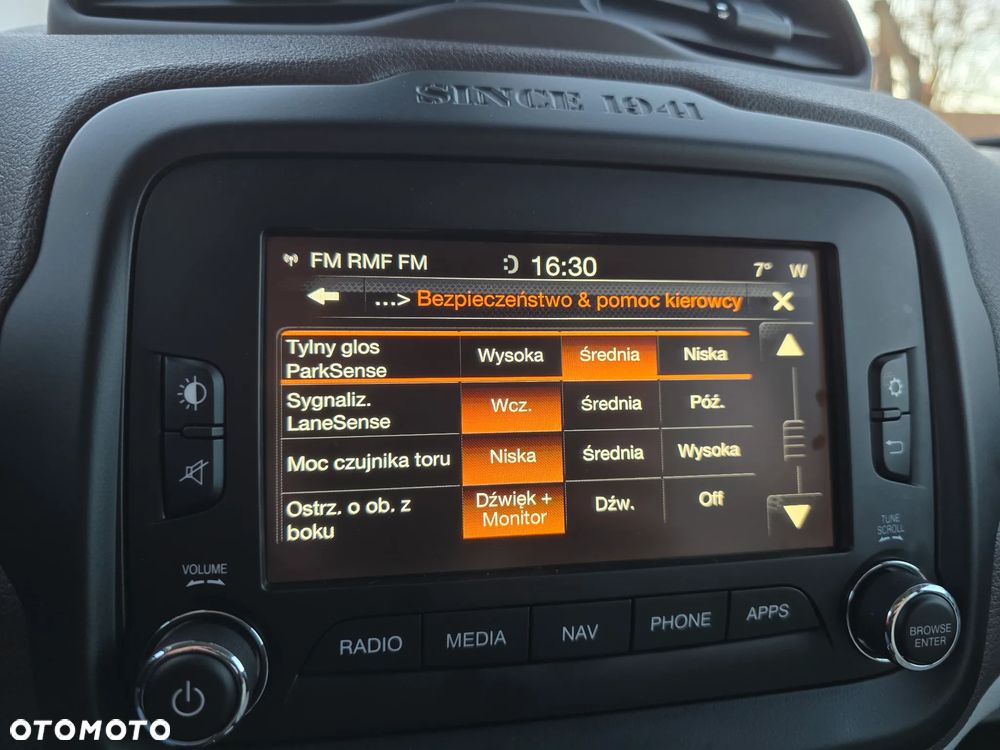 Jeep Renegade 1.4 MultiAir DSG Limited - 27