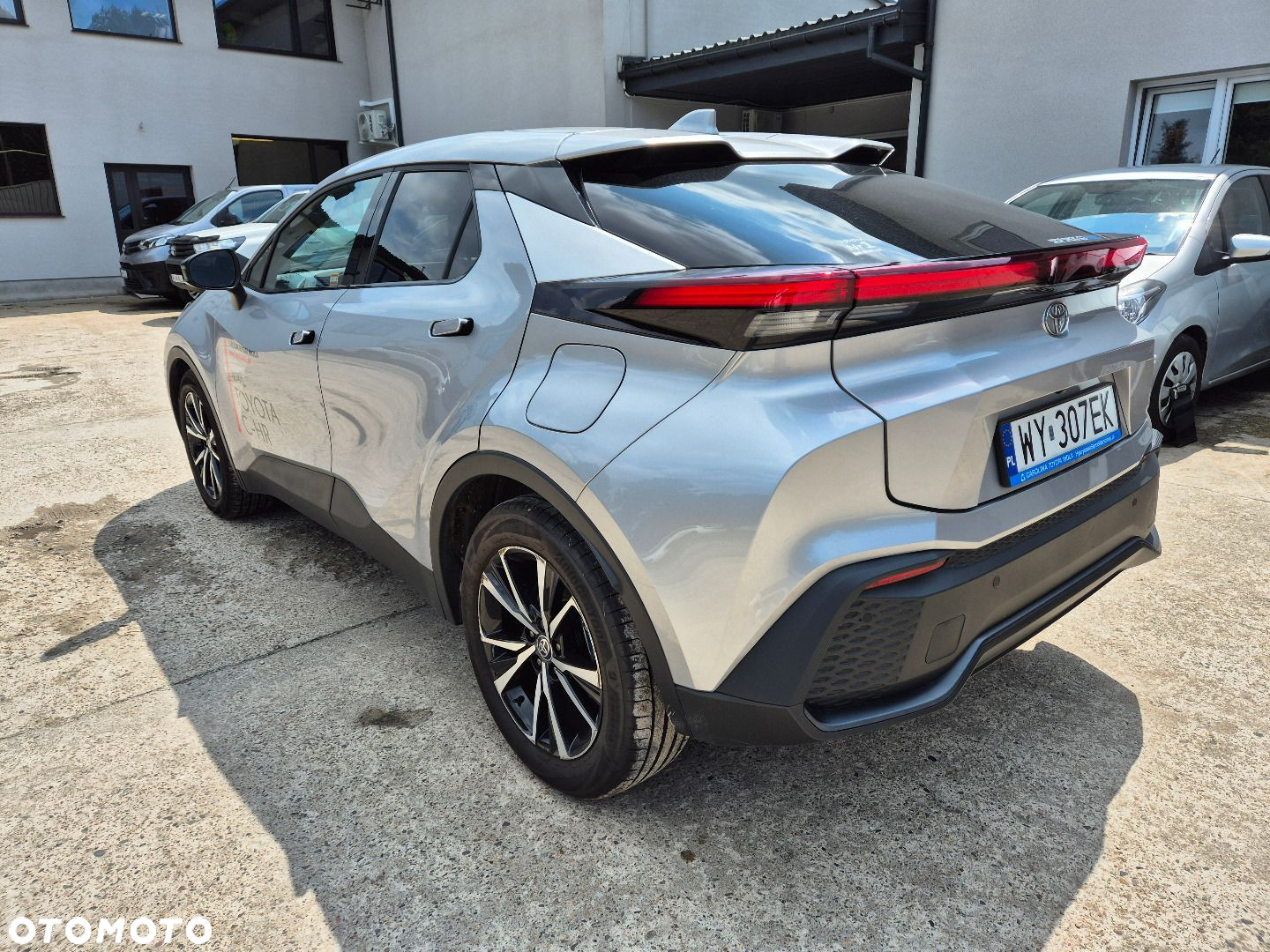 Toyota C-HR - 4
