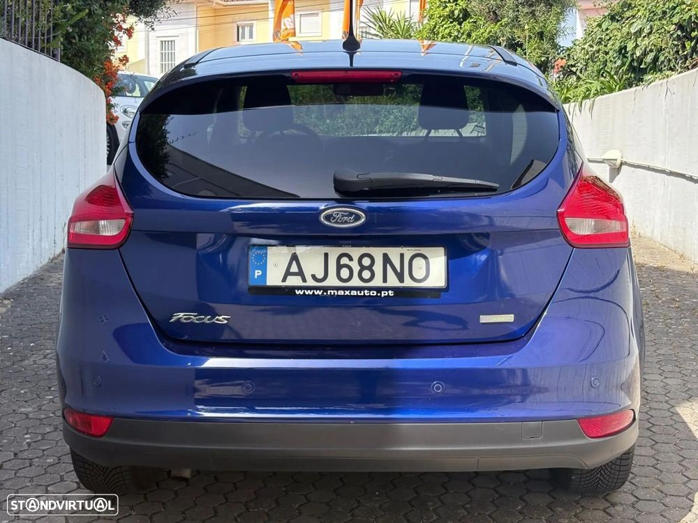 Ford Focus 1.0 EcoBoost S&S COOL&CONNECT DESIGN - 6