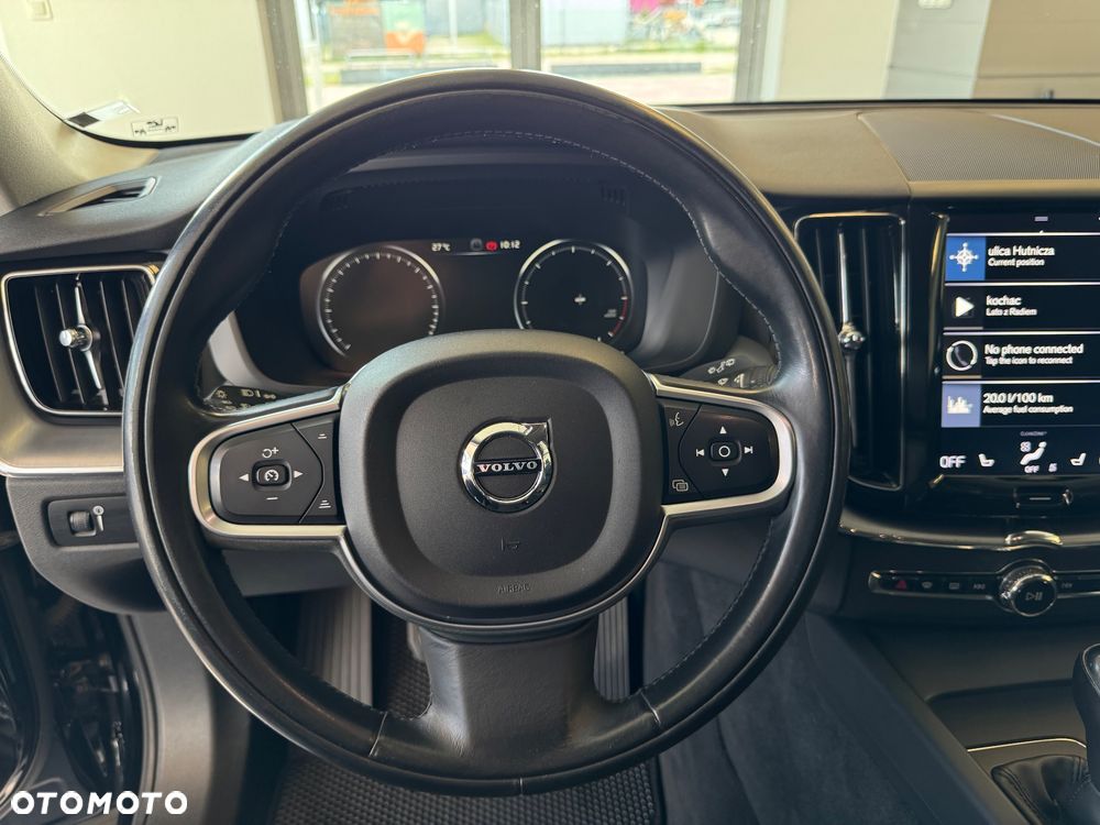 Volvo XC 60 D4 AWD RDesign - 12
