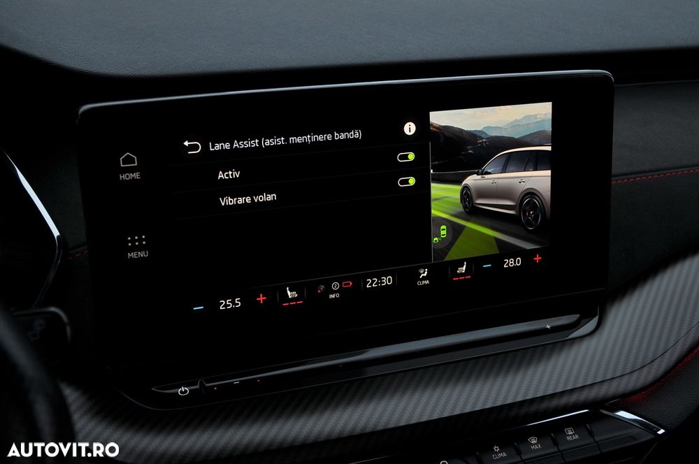 Skoda Octavia Combi 2.0 TDI DSG RS - 29