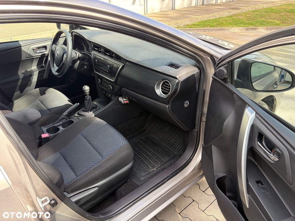 Toyota Auris 1.6 Active - 3