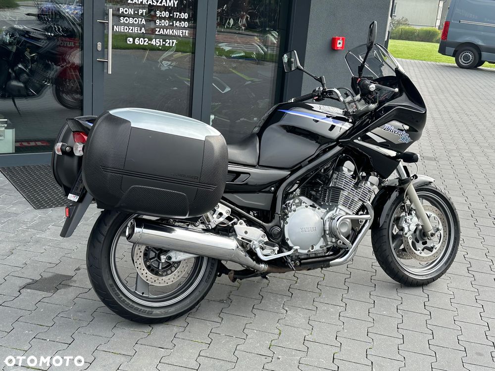 Yamaha XJ - 4