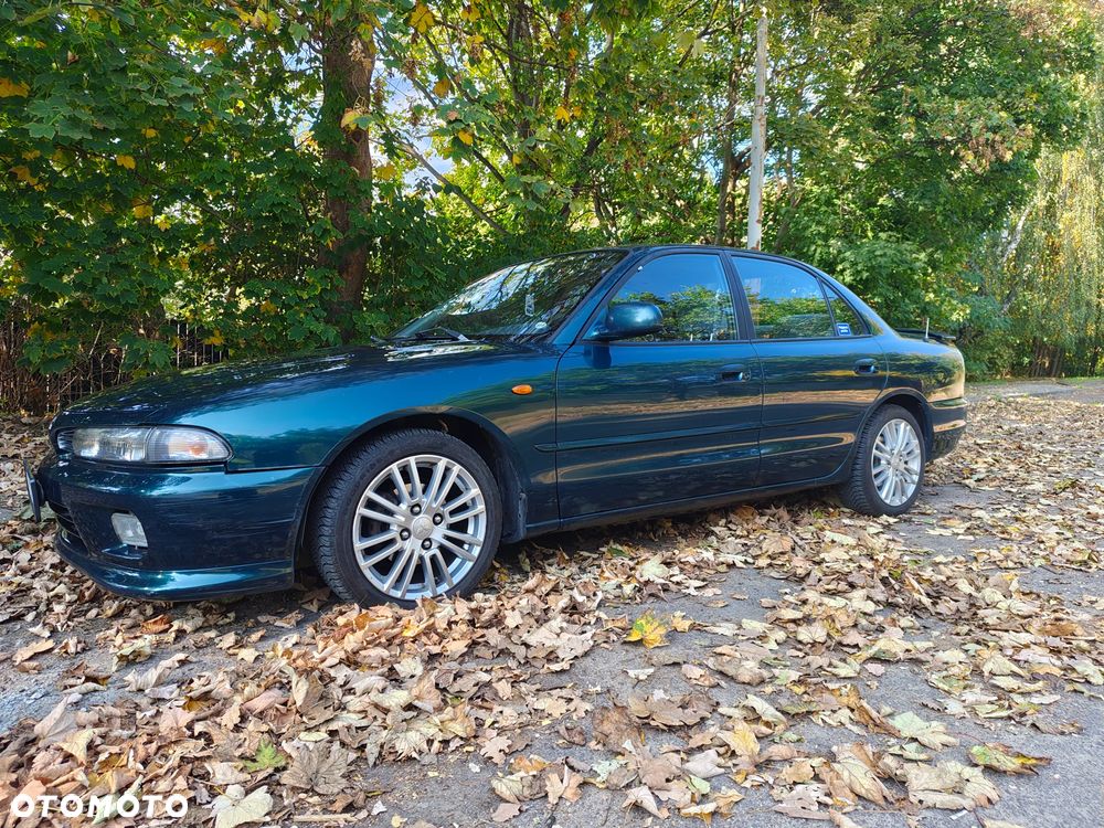 Mitsubishi Galant - 3