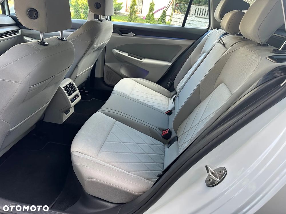 Volkswagen Golf VIII 1.5 TSI EVO Style - 15