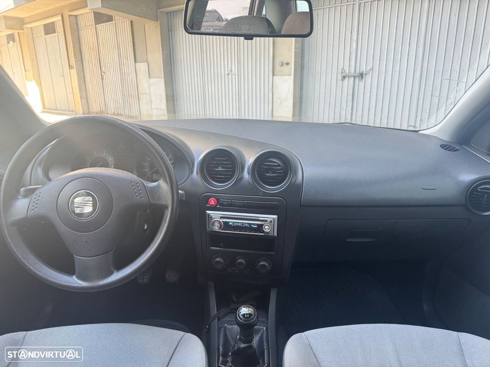 SEAT Ibiza 1.2 12V Reference - 11