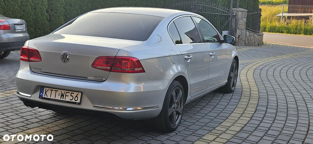 Volkswagen Passat 2.0 TDI Comfortline - 29