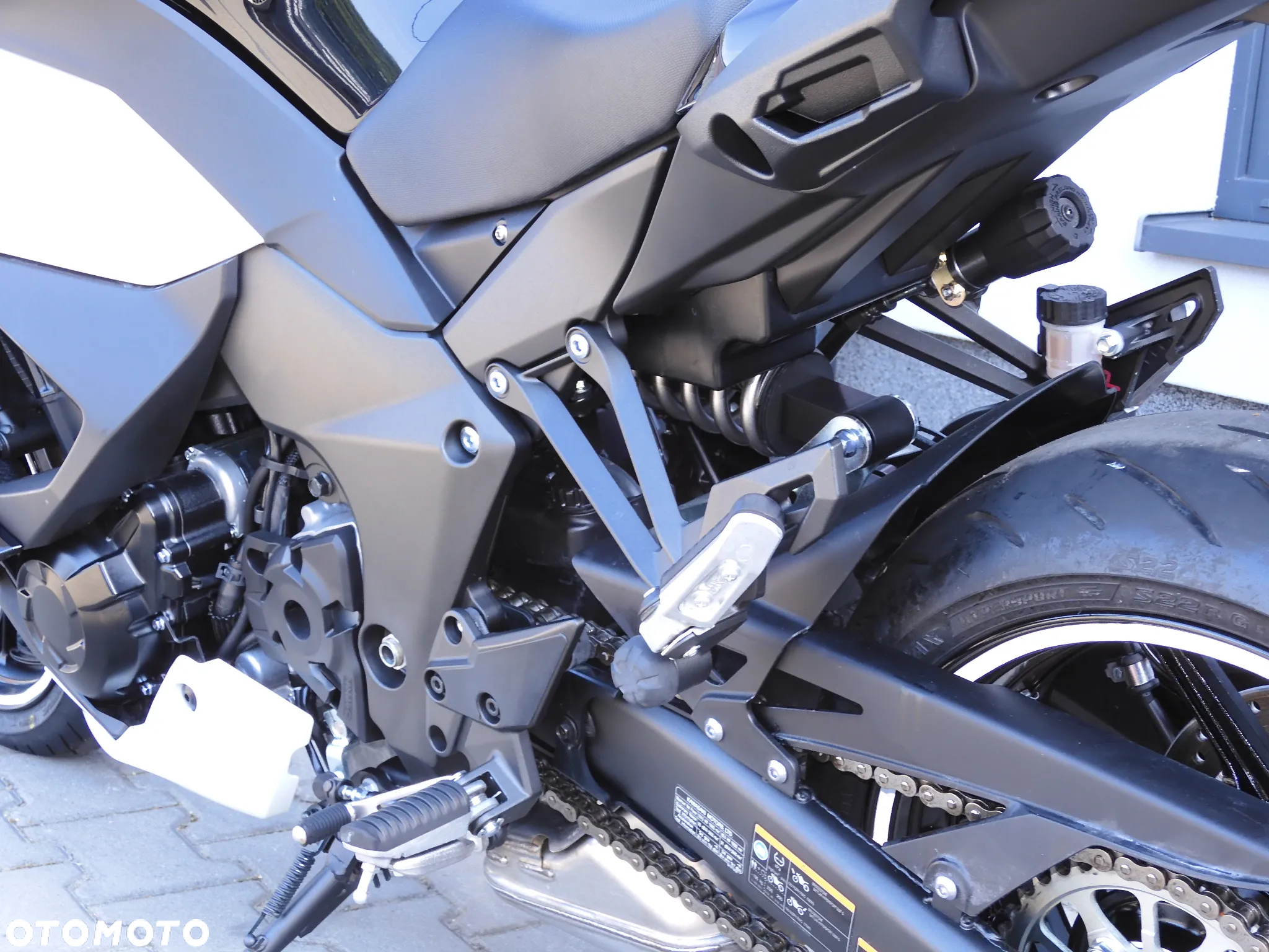 Kawasaki Ninja 1000 SX - 31