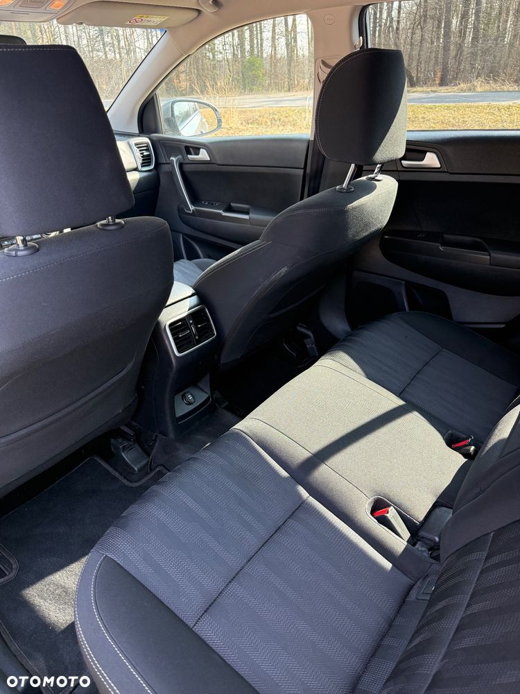 Kia Sportage 1.6 CRDI L 2WD - 12