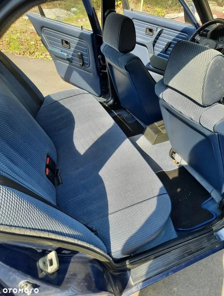 BMW Seria 3 318i - 8