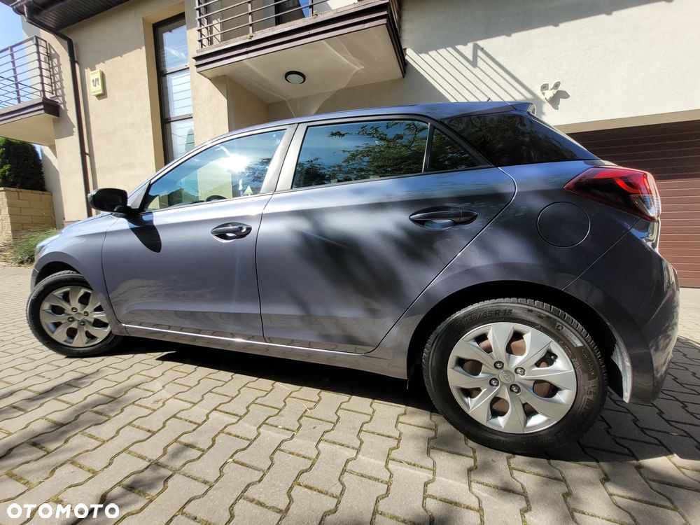 Hyundai i20 1.4 Intro Edition - 25