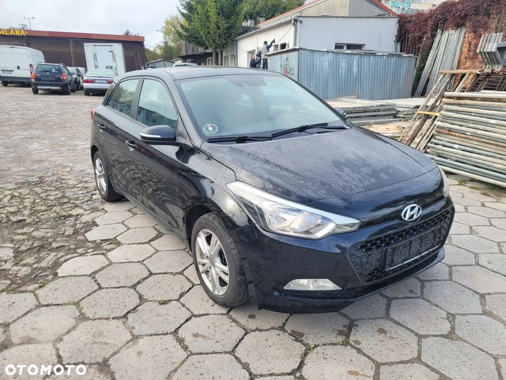 Hyundai i20 1.1 CRDi Comfort - 3