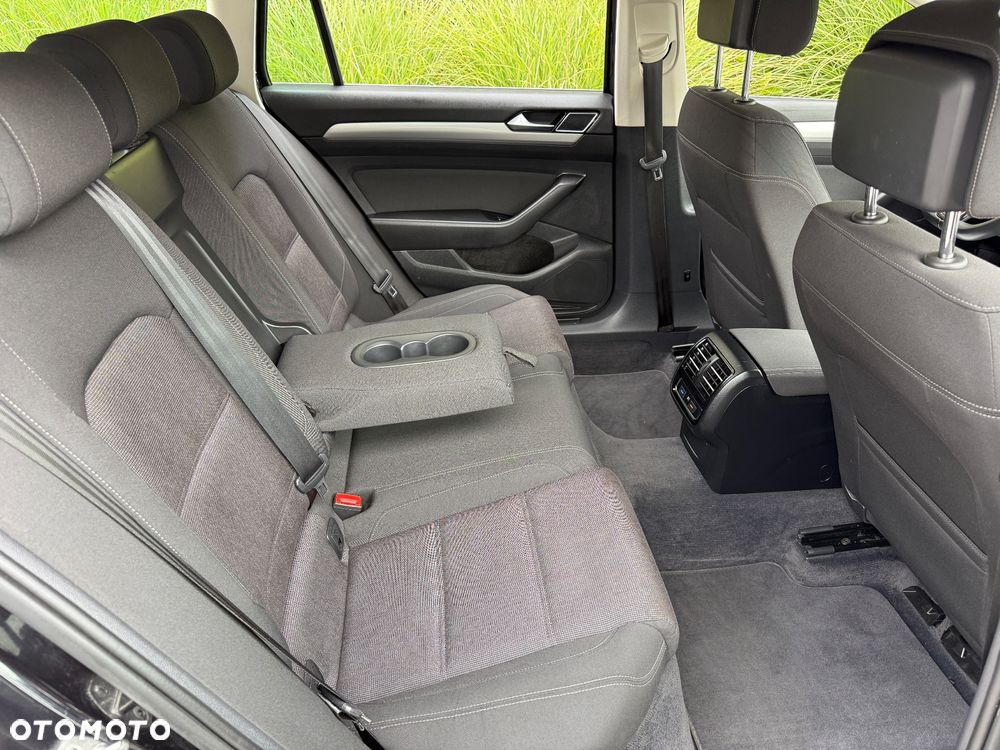 Volkswagen Passat 2.0 TDI BMT Highline DSG - 12