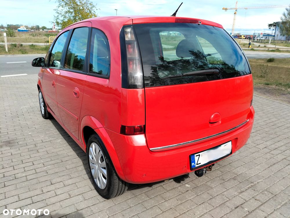 Opel Meriva 1.6 Essentia MTA - 11