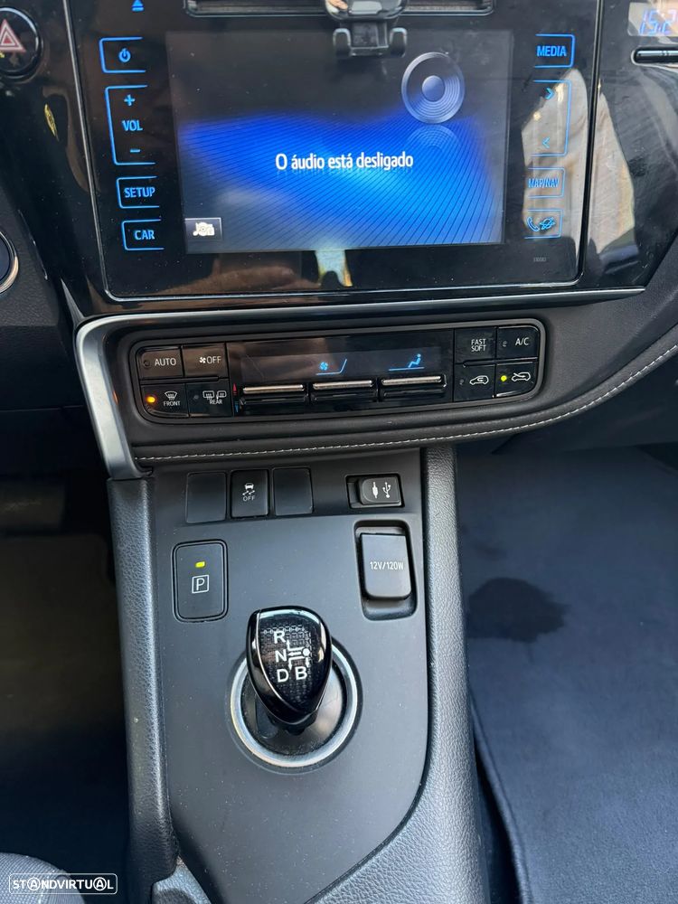 Toyota Auris 1.8 HSD Comfort+P.Sport - 16