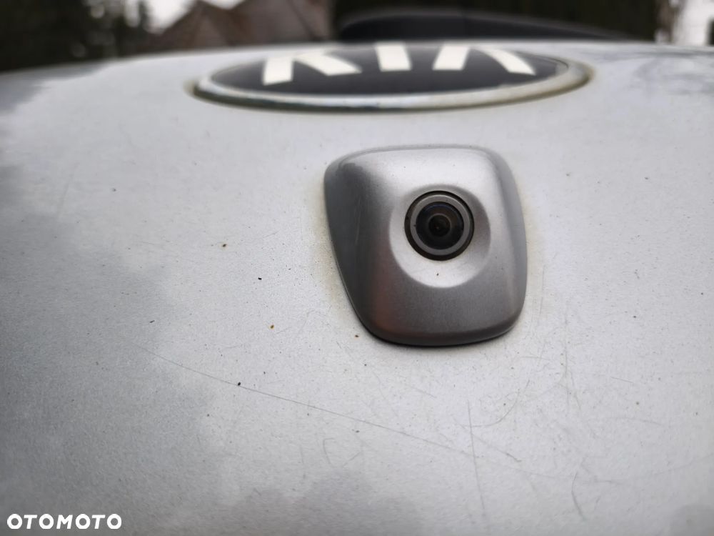 Kia Ceed 1.6 CRDi 136 ISG Dream-Team Edition - 19