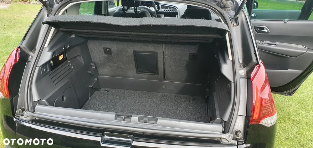 Peugeot 3008 2.0 HDi Allure - 10