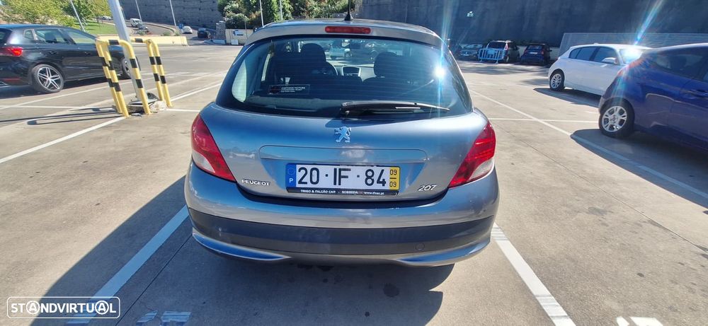 Peugeot 207 1.4 16V Active - 4